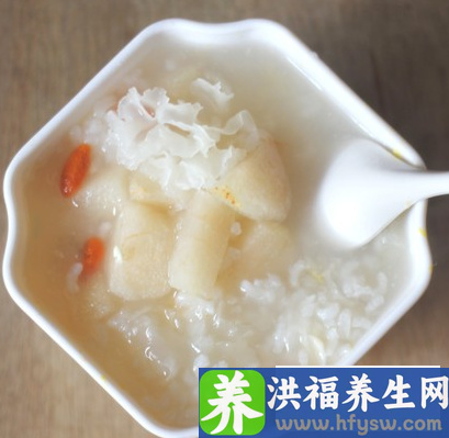 秋季养生适宜多喝粥 8款药粥清肺润燥