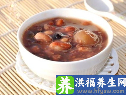 夏季<a href=http://www.duomehao.com target=_blank class=infotextkey>养生</a>关键养心 九款<a href=http://www.duomehao.com target=_blank class=infotextkey>养生</a>粥保护心脏健康