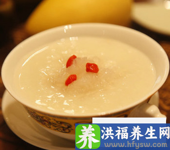 秋季<a href=http://www.duomehao.com target=_blank class=infotextkey>养生</a>适宜多喝粥 8款药粥清肺润燥