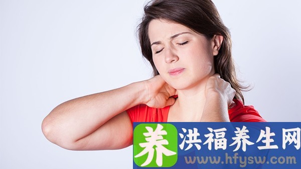 乳头内陷的保守治疗方法是什么？如何通过手术矫正乳头内陷？