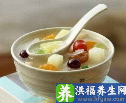 秋冬季这些水果煮着吃更营养健康