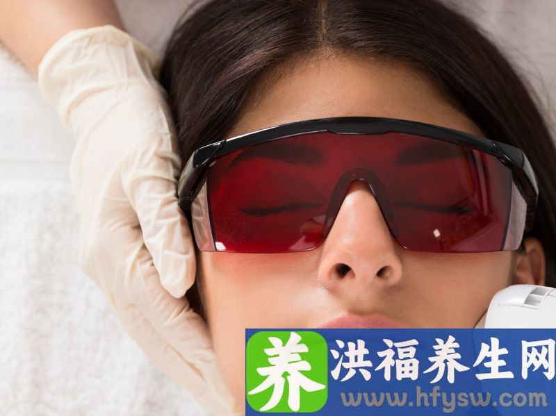 哪些原因会导致玫瑰痤疮形成 玫瑰痤疮治疗时做哪种激光好？