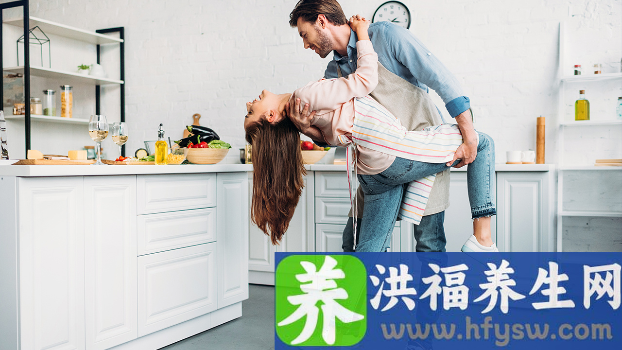 男性生殖器疱疹有什么症状？生殖器疱疹的传播途径有哪些？