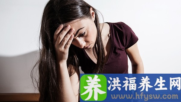 艾滋病哪里先起小红点 艾滋病的三个前兆