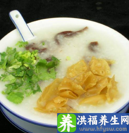 春季<a href=http://www.duomehao.com target=_blank class=infotextkey>养生</a>首选排骨粥 补肾益气补血护肝