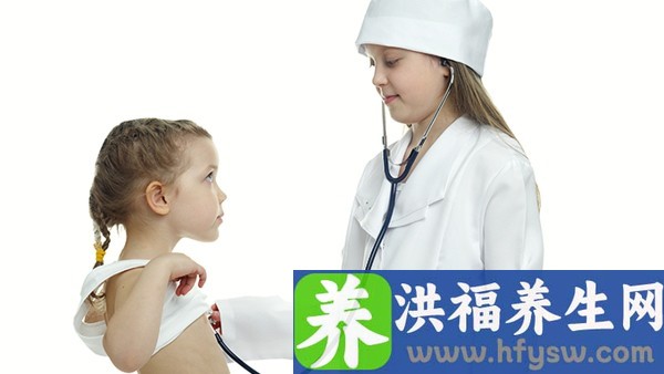 你还经常给宝宝挖耳屎吗？危害真的很大！