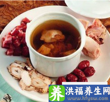 春季湿气重伤身体 八<a href=http://www.duomehao.com target=_blank class=infotextkey>养生</a>汤祛湿健脾